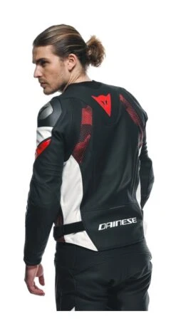 Dainese Avro 5 Leather Jacket -The Motorcyc dainese avro5 leather jacket black anthracite 3